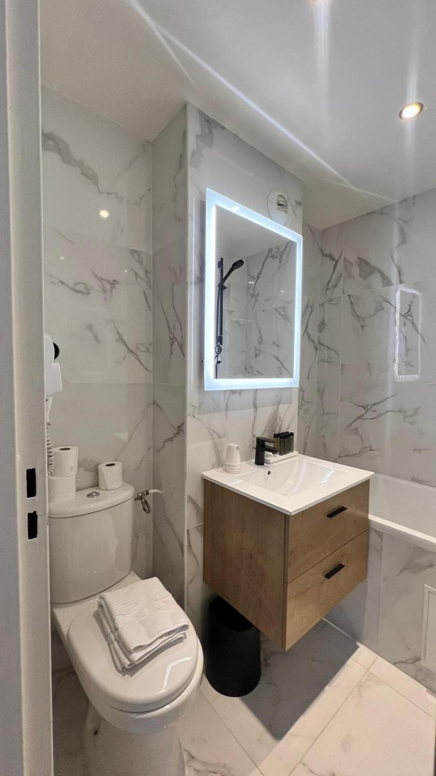 Hotel Lebron Paris Luaran gambar